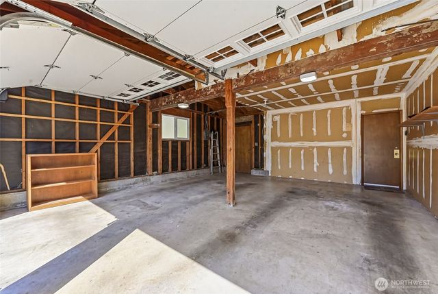 5600 140th Place SE, Bellevue, WA 98006