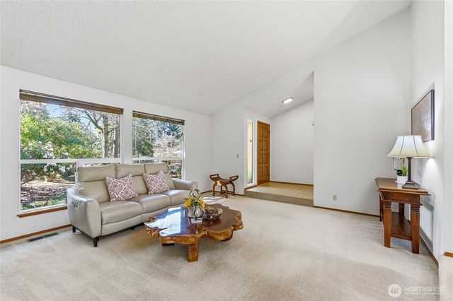 5600 140th Place SE, Bellevue, WA 98006