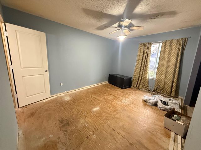 13614 Braeswest Drive, Houston, TX 77082