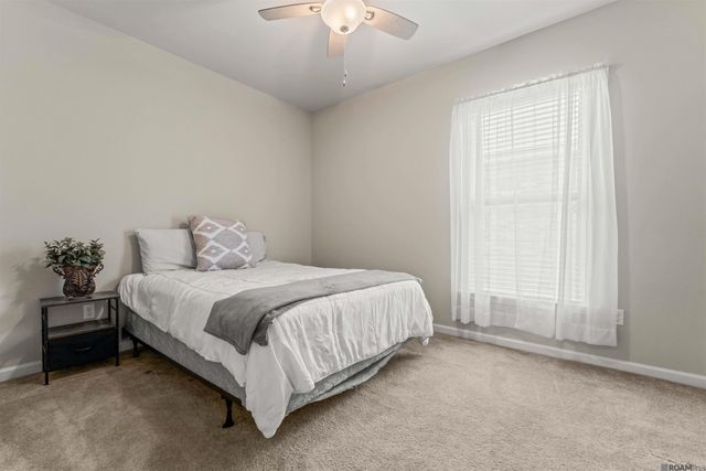 12805 Fairwood Ct, Baton Rouge, LA 70816