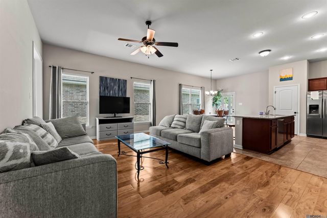 12805 Fairwood Ct, Baton Rouge, LA 70816
