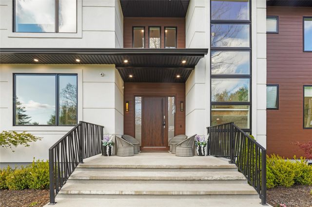 5 Blue Bird Road, Monsey, NY 10952