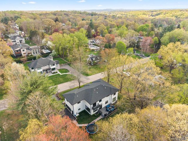5 Blue Bird Road, Monsey, NY 10952