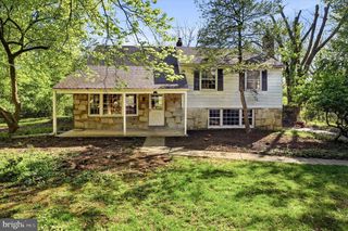 662 DEAVER DR, Blue Bell, PA 19422