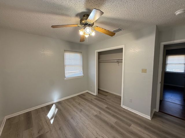 503 Windsor Lane, Springtown, TX 76082