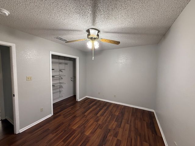 503 Windsor Lane, Springtown, TX 76082