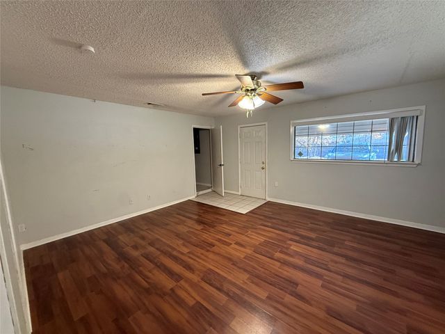 503 Windsor Lane, Springtown, TX 76082