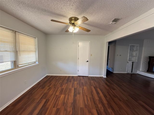 503 Windsor Lane, Springtown, TX 76082