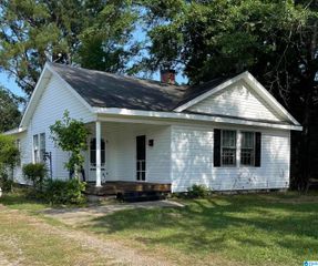 210 S BROADWAY AVENUE, Sylacauga, AL 35150