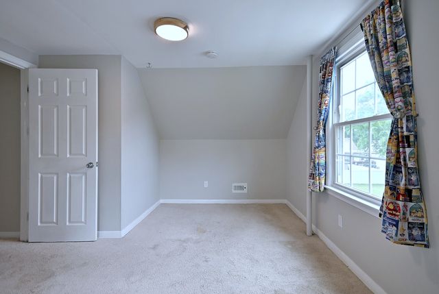 1034 S Saylor Avenue, Elmhurst, IL 60126