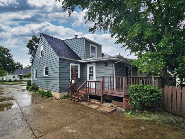 1034 S Saylor Avenue, Elmhurst, IL 60126