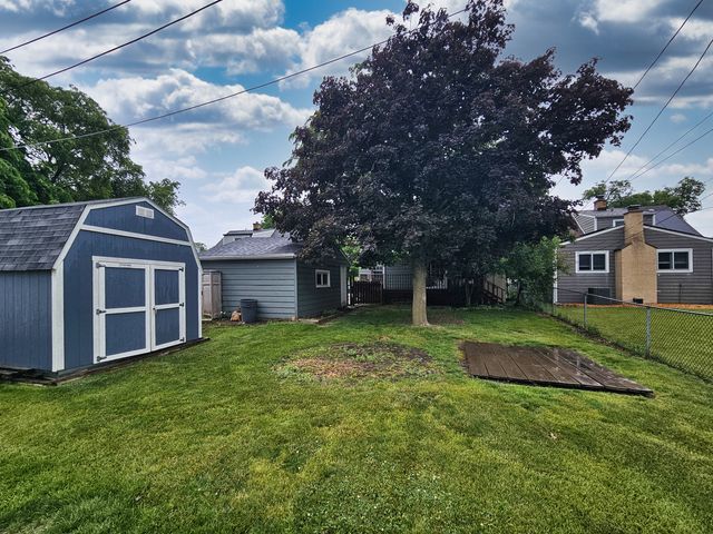 1034 S Saylor Avenue, Elmhurst, IL 60126