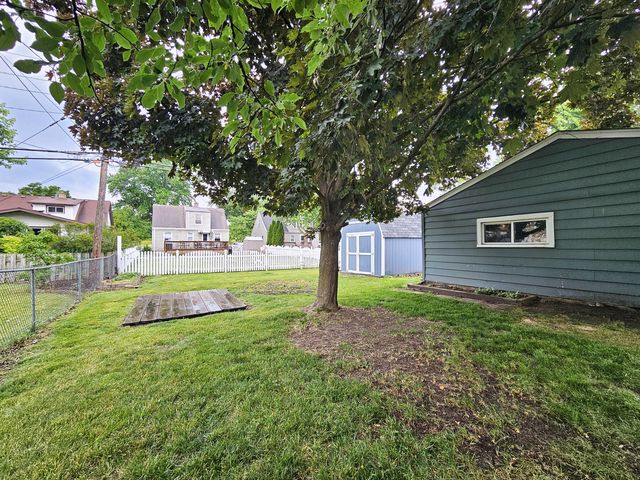 1034 S Saylor Avenue, Elmhurst, IL 60126