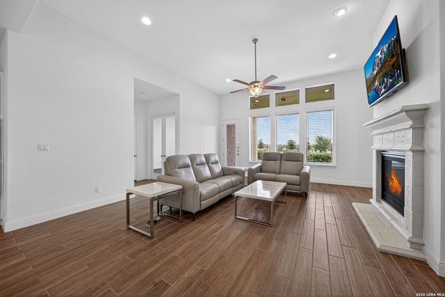 23218 Curvado, San Antonio, TX 78261