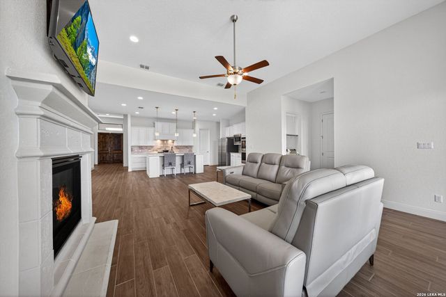 23218 Curvado, San Antonio, TX 78261