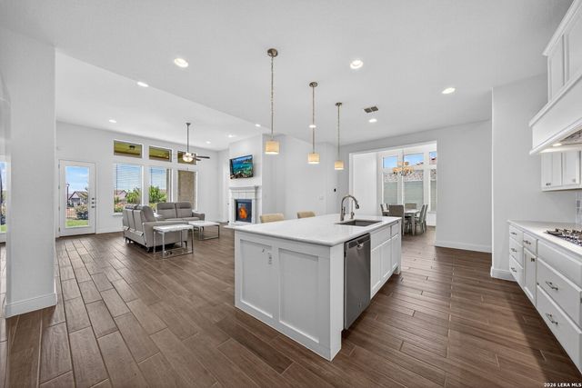 23218 Curvado, San Antonio, TX 78261