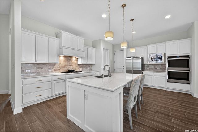 23218 Curvado, San Antonio, TX 78261