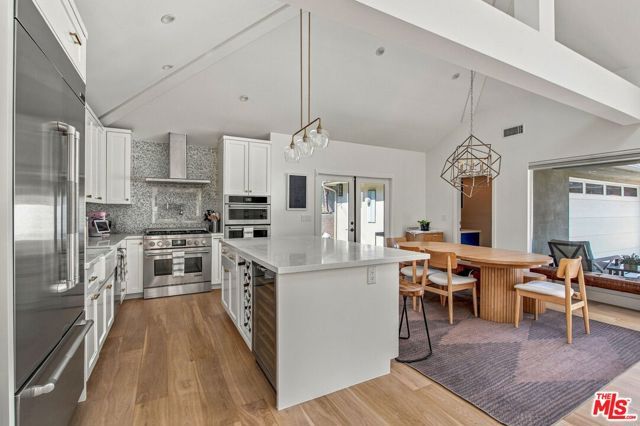 5879 S Le Doux Road, Los Angeles, CA 90056