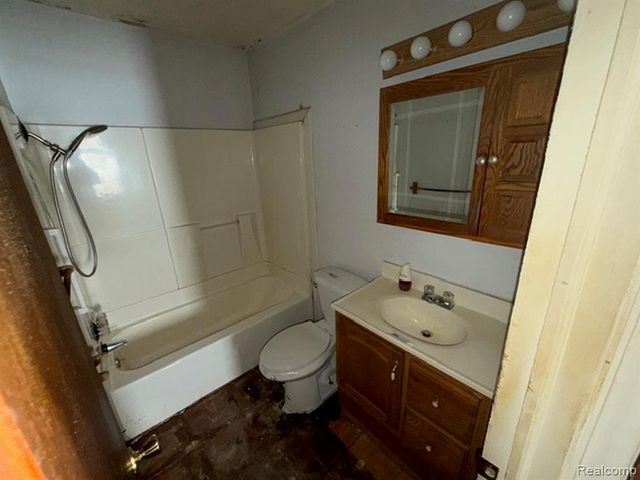 252 W Strathmore Avenue, Pontiac, MI 48340