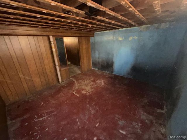 252 W Strathmore Avenue, Pontiac, MI 48340