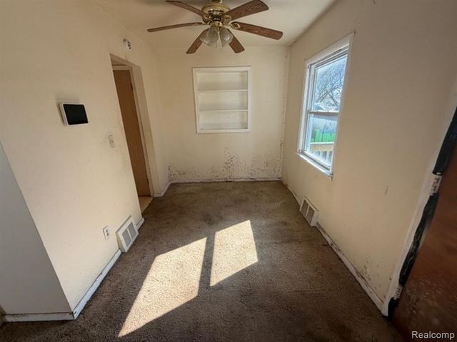 252 W Strathmore Avenue, Pontiac, MI 48340