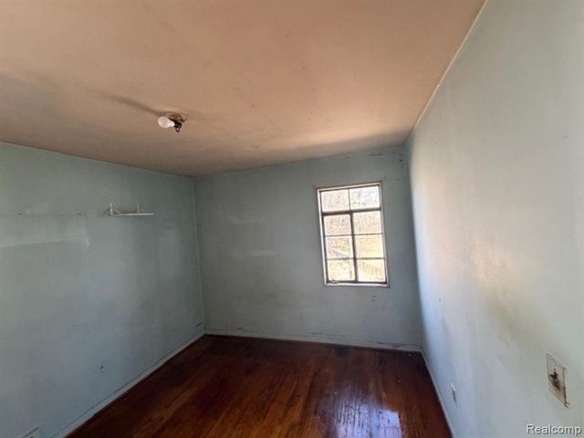 252 W Strathmore Avenue, Pontiac, MI 48340