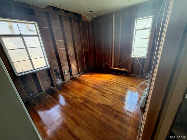 252 W Strathmore Avenue, Pontiac, MI 48340