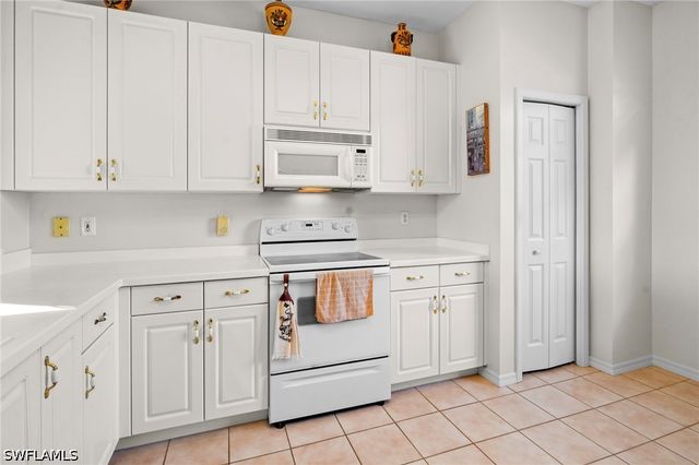 11227 Lakeland CIR, Fort Myers, FL 33913