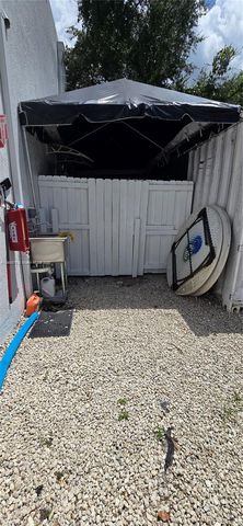 6260 Johnson St, Hollywood, FL 33024