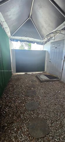 6260 Johnson St, Hollywood, FL 33024