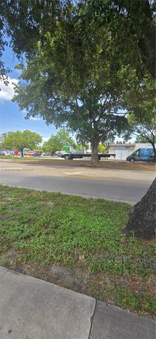 6260 Johnson St, Hollywood, FL 33024