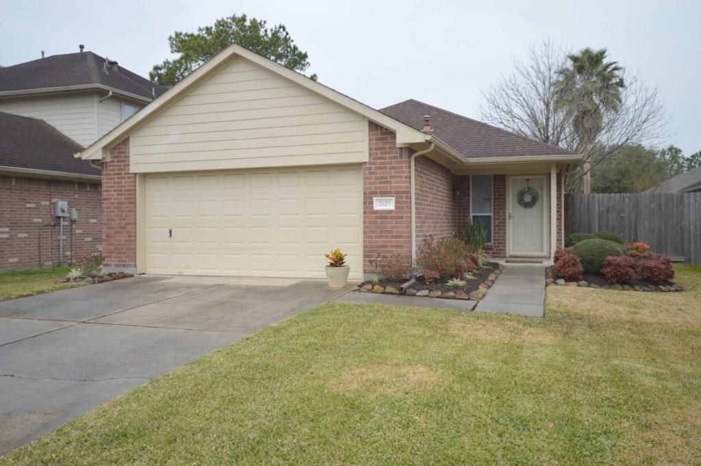2627 Spring Dusk Lane, Spring, TX 77373