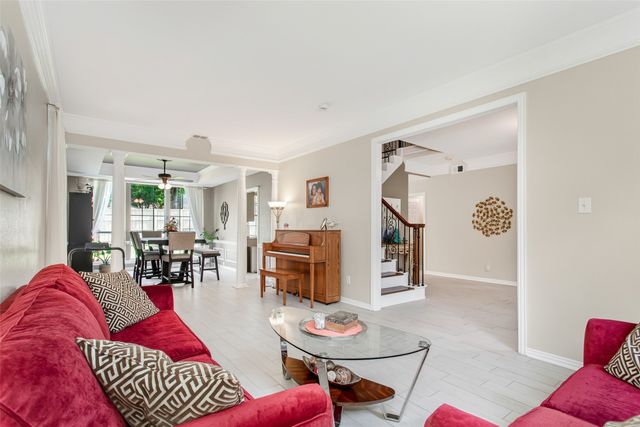 2140 Sandell Drive, Grapevine, TX 76051