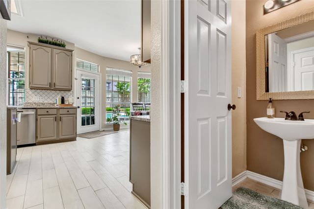 2140 Sandell Drive, Grapevine, TX 76051