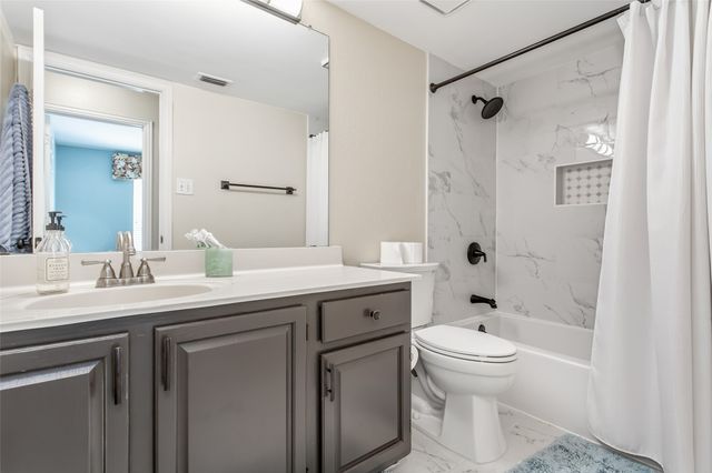 2140 Sandell Drive, Grapevine, TX 76051