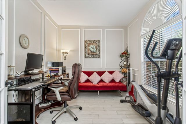 2140 Sandell Drive, Grapevine, TX 76051