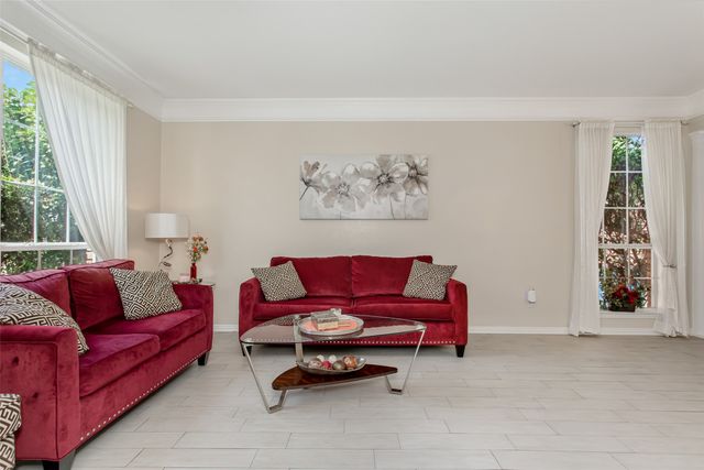 2140 Sandell Drive, Grapevine, TX 76051