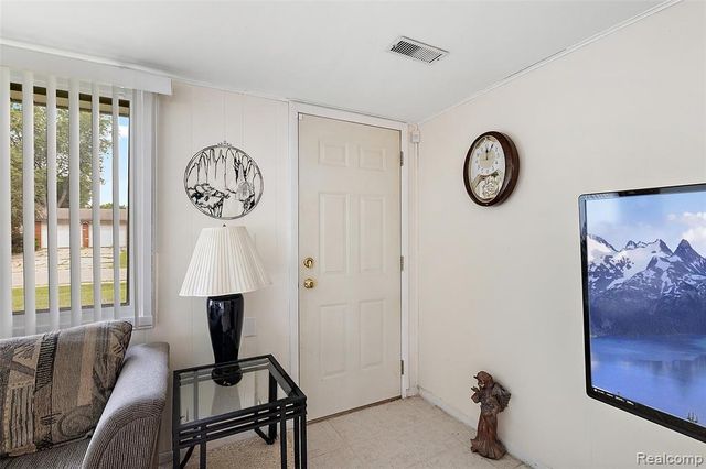 1790 Scheifle Road, Walled Lake, MI 48390