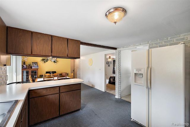 1790 Scheifle Road, Walled Lake, MI 48390