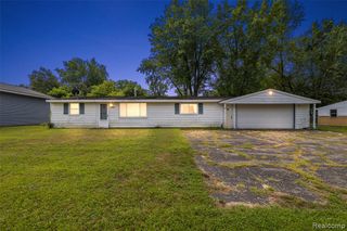 1790 Scheifle Road, Walled Lake, MI 48390