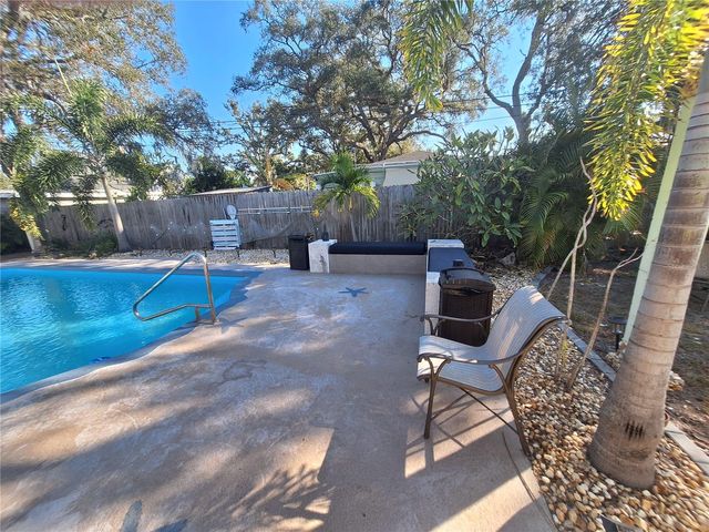 505 N HIGHLAND AVENUE, Clearwater, FL 33755