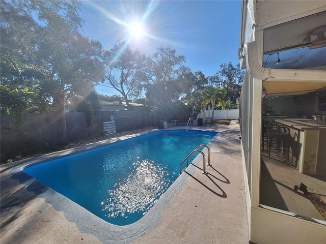 505 N HIGHLAND AVENUE, Clearwater, FL 33755