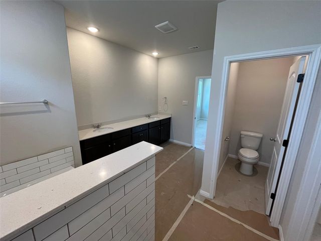 120 Barret DR, Liberty Hill, TX 78642