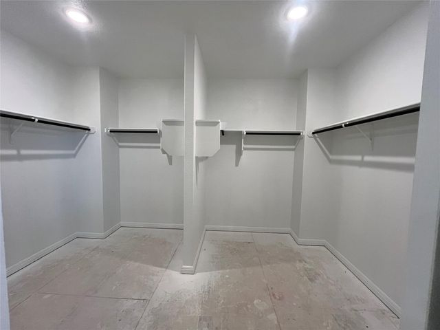 120 Barret DR, Liberty Hill, TX 78642