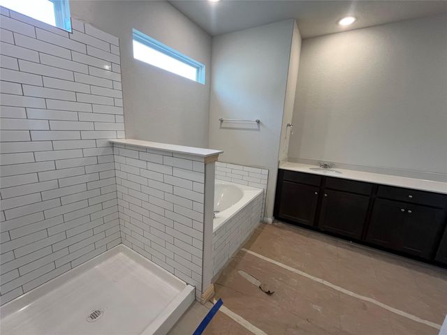 120 Barret DR, Liberty Hill, TX 78642