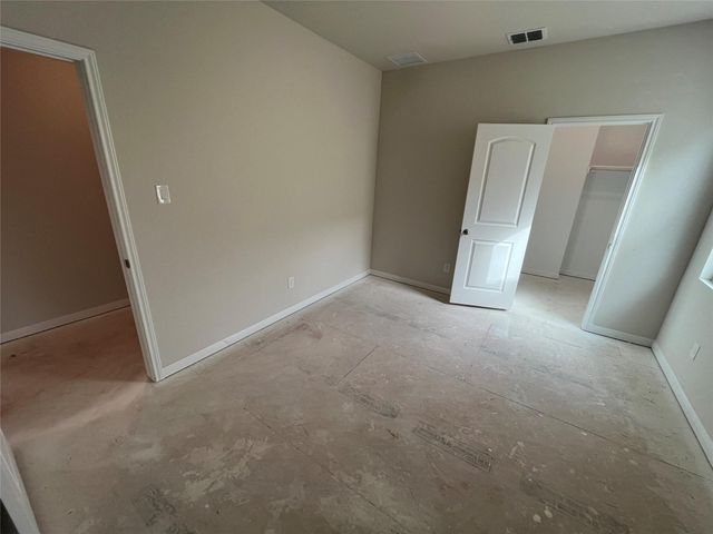 120 Barret DR, Liberty Hill, TX 78642