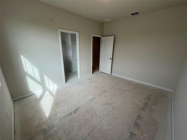 120 Barret DR, Liberty Hill, TX 78642