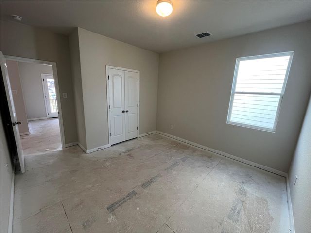 120 Barret DR, Liberty Hill, TX 78642