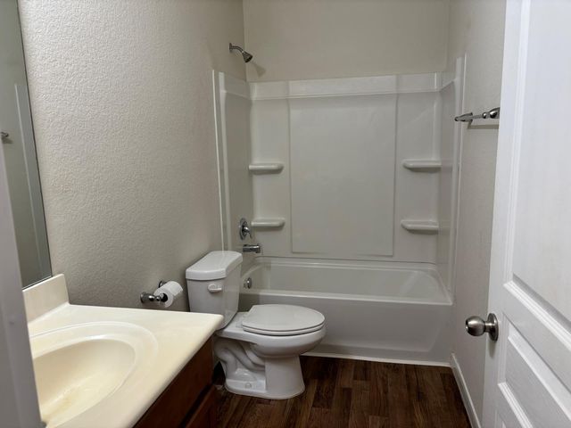 2711 Skyview Long Drive, Houston, TX 77047