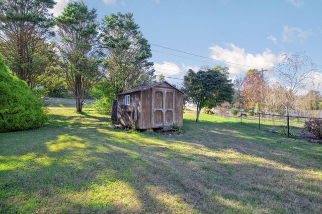 8676 Bluegrass Lane, Ooltewah, TN 37363